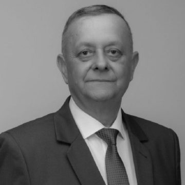 Onor în comunitatea hunedoreană la despărțirea de generalul (r) Viorel Sălan