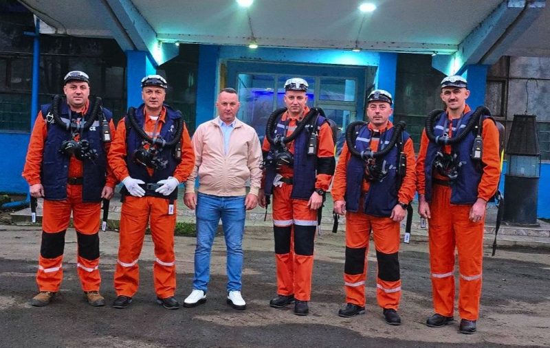 Salvatorii de la EM Livezeni au câștigat Concursul Național de Salvare Minieră de la Petroșani