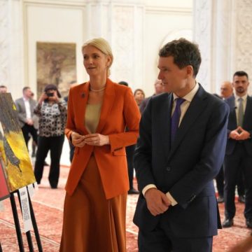 „Artă și activism pentru România fără violență domestică” la Palatul Parlamentului