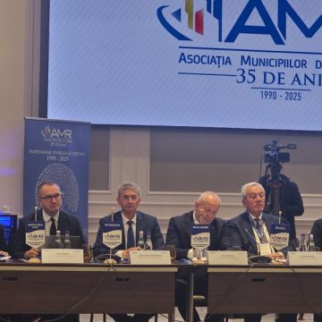 Primarul Petroșaniului în dialog direct cu Primul Ministru la reuniunea Asociației Municipiilor din România