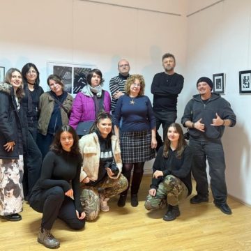 Concursul de fotografie „Locuri de lângă noi” de la Petroșani a adus „Față în față – Portretul” și artiștii fotografi