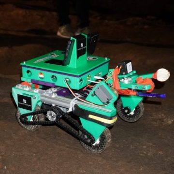 O misiune subterană inspirată de explorările lunare și marțiene a dus roboții în peștera Românești