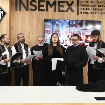 Colindători de sărbători pentru cercetători, la INSEMEX Petroșani