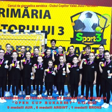 Palmares de excepție al gimnastelor de la Clubul Copiilor Valea Jiului, la alte două prestigioase competiții de gimnastică aerobică