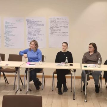 Bucuria de a învăța „altfel”: profesorii de la Pui, parte din România educată