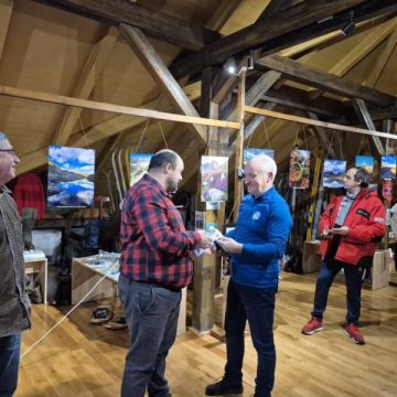 Muntele, foto-model de ziua lui, în expoziția foto de la Muzeul „Pro Parâng”