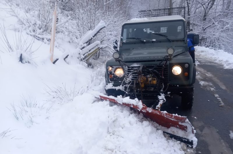 611974561_1477259751070223_8160043042082078211_n Efectele căderilor masive de zăpadă în județul Hunedoara și măsurile dispuse de autorități