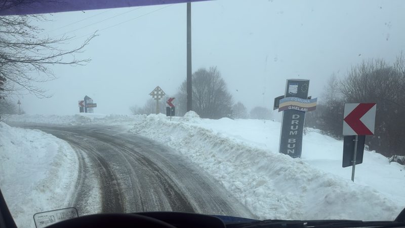 612307781_1479662680829930_6749870563562133113_n Noi intervenții pe drumurile județene aflate în administrarea Consiliului Județean Hunedoara