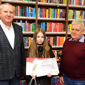 Paula Andrada Apostol din Turdaș este primul laureat din 2026 al proiectului „Cel mai fidel cititor de biblioteca”