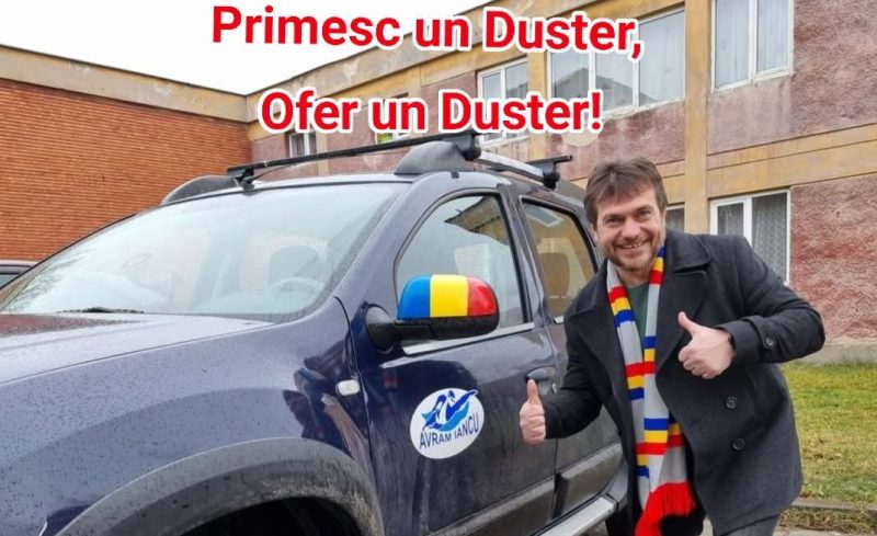 624258124_1459491278868301_8949352896254515811_n De ziua lui, înotătorul Avram Iancu a primit un Duster! Acum, așa cum a promis, va dona un Duster!