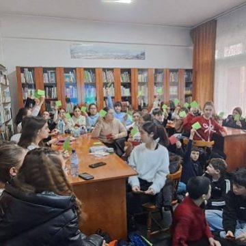 Comunică fără bullying – o lecție de empatie și curaj la Biblioteca Municipală ,,Valeriu Butulescu” Petroșani
