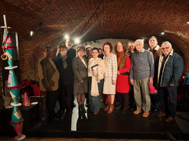 641485553_26107537182216255_9053880014668391662_n Poezia ca spectacol, celebrând Anul Cultural „Brâncuși 150” la Petroșani