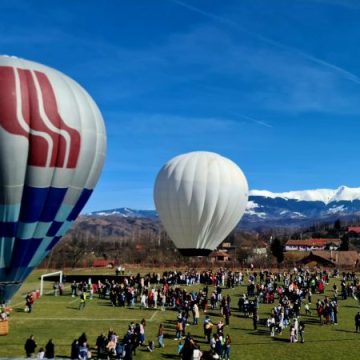 645319346_26147465391532476_1214028699164842748_n Aventuri cu balonul cu aer cald la Vulcan