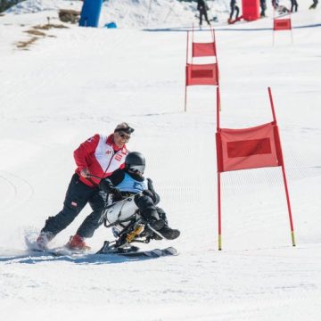 648842468_4190748857922219_1874052423542778013_n Cupa Straja la schi adaptat, lecție de curaj, ambiție și incluziune