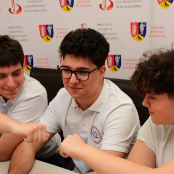 649824909_929332283047476_7945366678709821822_n Noi calificări în etapele superioare ale concursului de cultură generală „Citești și câștigi!”