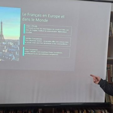 ,,Francophonie et jeunesse” la Biblioteca Municipală „Valeriu Butulescu” Petroșani