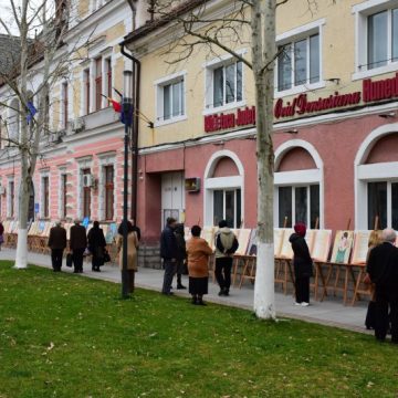 Primăvara poeziei a adus la Deva poezia primăverii