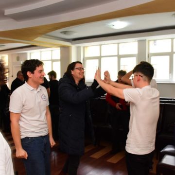 S-au încheiat sferturile de finală ale concursului județean de cultură generală „Citești și câștigi!”