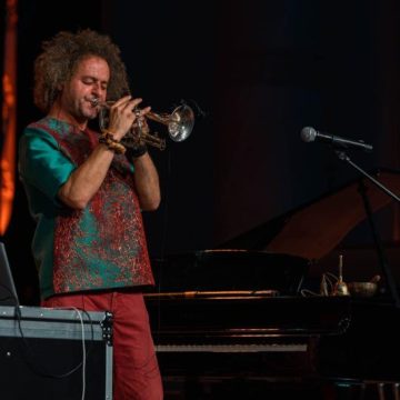 Renumitul muzician timișorean Petre Ionuțescu a lansat un nou album, material inspirat de farmecul lumii