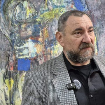 Expoziție cu „Repere” de succes ale creației plastice ale artistului Robert Humel, la Petroșani