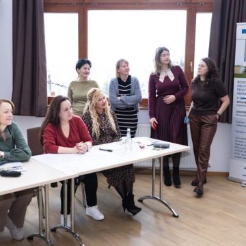 Profesorii care învață continuu construiesc școli incluzive și de succes. Orașul Călan este model național de educație vie