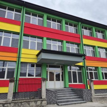 La Petrila continuă în ritm alert modernizarea unităților de învățământ
