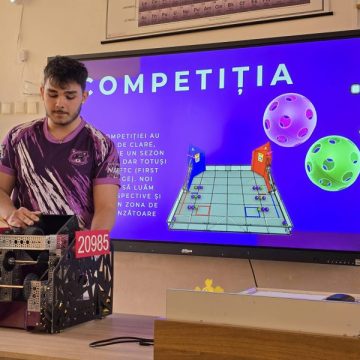 O lecție de speranță și ingeniozitate la Liceul „Dimitrie Leonida” ​Petroșani: Când deșeurile devin artă