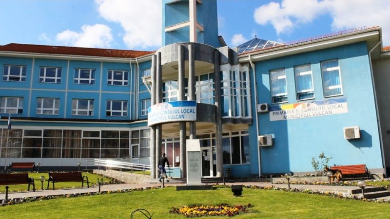 Primăria municipiului Vulcan / Anunţ privind organizarea unei întâlniri de dezbatere publică