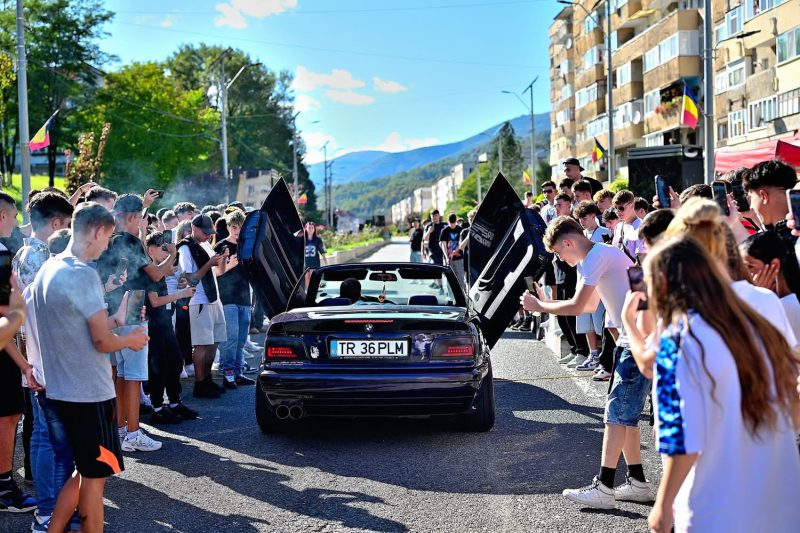552737090_3173551952810757_1949598938461966327_n Se-ncing motoarele la expoziția auto „Torque Society” de la Vulcan