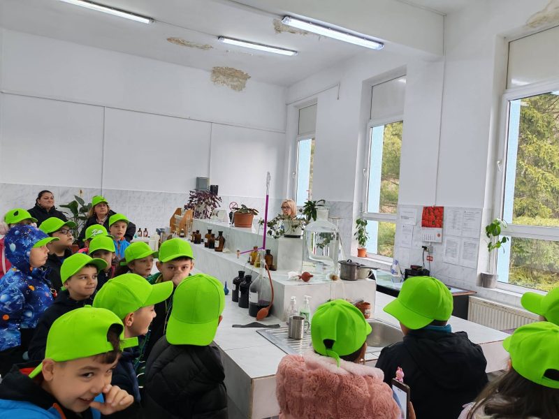 Apa Serv Valea Jiului, partener de nădejde pentru școlile din Valea Jiului în implementarea programului ”Săptămâna verde”