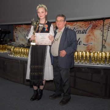 Cine sunt laureații ediției a IX-a a Festivalului „Lira cu briliante” de la Petroșani