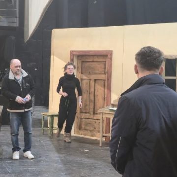 Premieră absolută la teatrul din Petroșani, cu texte după „Povestirile petrilene” ale lui I.D. Sîrbu