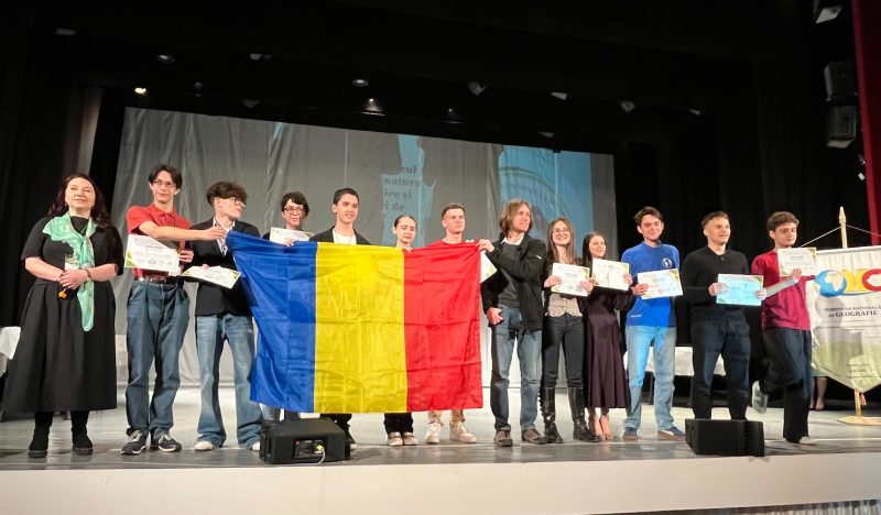 668633216_4345259342398510_795151620142616384_n Cine sunt laureații Olimpiadei Naționale de Geografie, eveniment educațional care a avut loc la Hunedoara