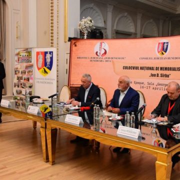 Scriitori de elită participanți la prima ediție a Colocviului de Memorialistică și Eseu „Ion. D. Sîrbu” de la Petroșani