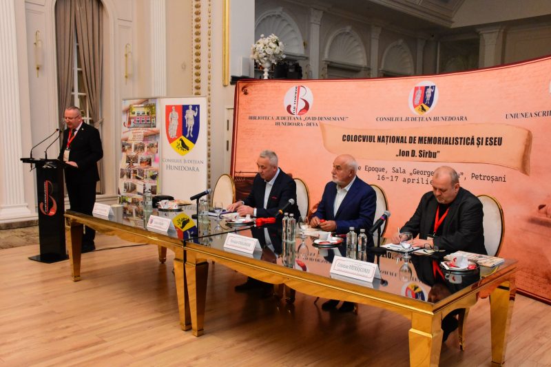 Scriitori de elită participanți la prima ediție a Colocviului de Memorialistică și Eseu „Ion. D. Sîrbu” de la Petroșani