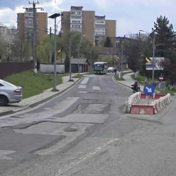 Soluția corectă și durabilă pentru gropile de la intrarea în municipiul Vulcan