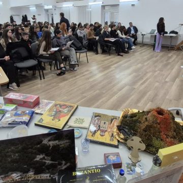 Elevii din Țara Hațegului descoperă Europa prin geoparcurile UNESCO