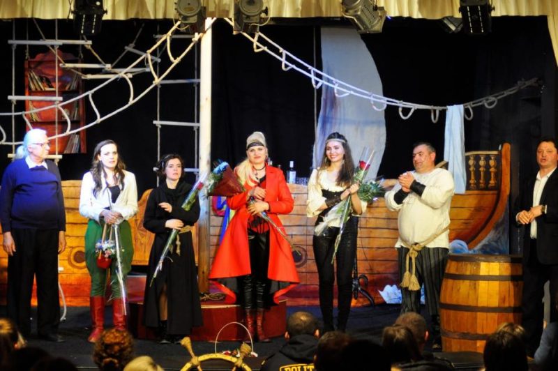 DSC0151_large Spectacolul “Insula femeilor” de Valeriu Butulescu se va juca la Paris