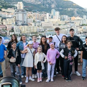 „Glasuri de argint”, dincolo de scenă, în așteptarea evoluției pe scena artistică de la San Remo