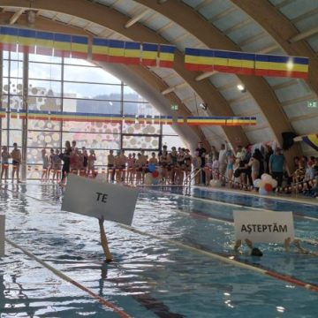 Mesaj emoționant pentru Yannis Fugaru la „Cupa Iepurașului” la înot de la Vulcan