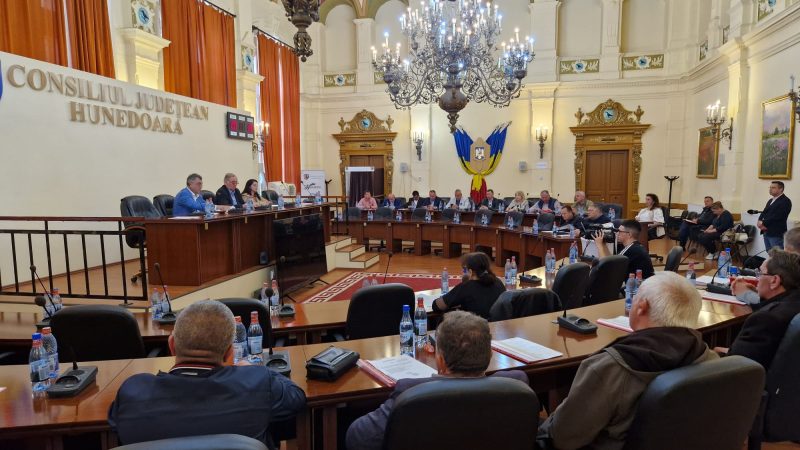 696688914_1591529686309895_1626583154420685170_n Asociația Salvital Hunedoara, la ora bilanțului de activitate din anul precedent