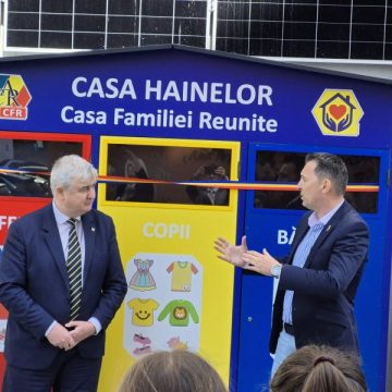 699516724_1442462281251656_6077089942051920692_n La Petroșani s-a deschis ”Casa Hainelor”, un nou proiect social al CAR-CFR Petroșani
