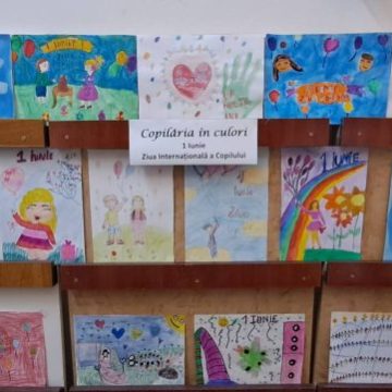710433221_122161401716959036_1110735362906171816_n Copilăria în culori și povești la Biblioteca Municipală „Valeriu Butulescu” Petroșani