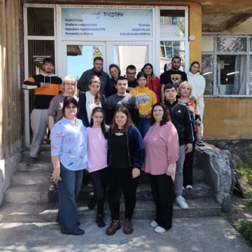 Parteneriat educațional solid între Liceul Tehnologic „Dimitrie Leonida” Petroșani și SC Tricotex Creation SRL: oportunități reale pentru elevii din domeniul textile și mecanic