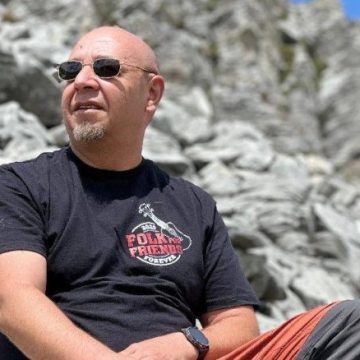 cristi filip Expoziție de fotografie „Descoperă Valea” cu Cristi Filip, la Universitatea din Petroșani