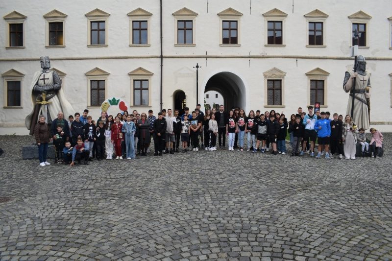 pui2 Excursii pentru elevii Școlii gimnaziale din comuna Pui în cadrul unui program de reducere a abandonului școlar