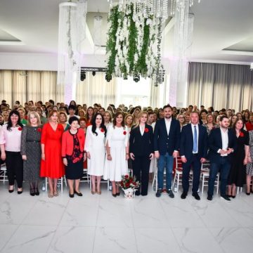 715255756_1394691482478277_5523545316492061029_n O nouă generație de lideri tineri în echipa social-democraților din județul Hunedoara