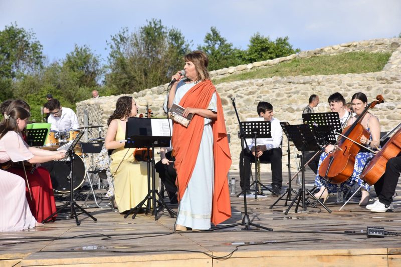 Glasuri și Armonii la Ulpia Traiana Sarmizegetusa într-un concert sub semnul speranței și al emoției