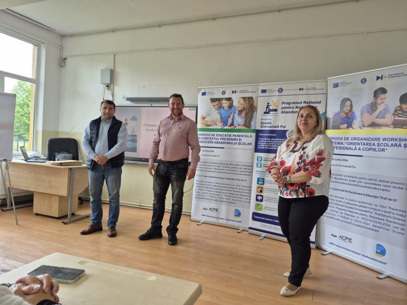 Atelier de educație parentală la Școala gimnazială din Pui, în cadrul unui proiect european de reducere și prevenire a abandonului școlar