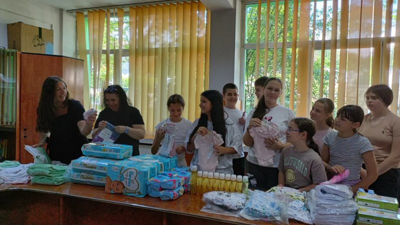 Misiune îndeplină pentru voluntarii de la „I.G. Duca” în proiectul „Cântăm pentru viață”